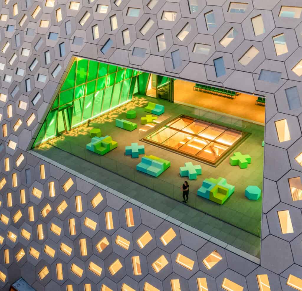 Quinze & Milan projectinrichting voor Audrey Irmas Pavilion