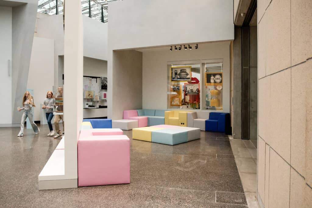 Quinze & Milan projectinrichting in Haus der Geschichte Bonn, Bonn, Germany