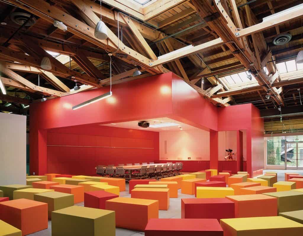 Quinze & Milan projectinrichting in Disney Store Headquarters, Pasadena, California, USA