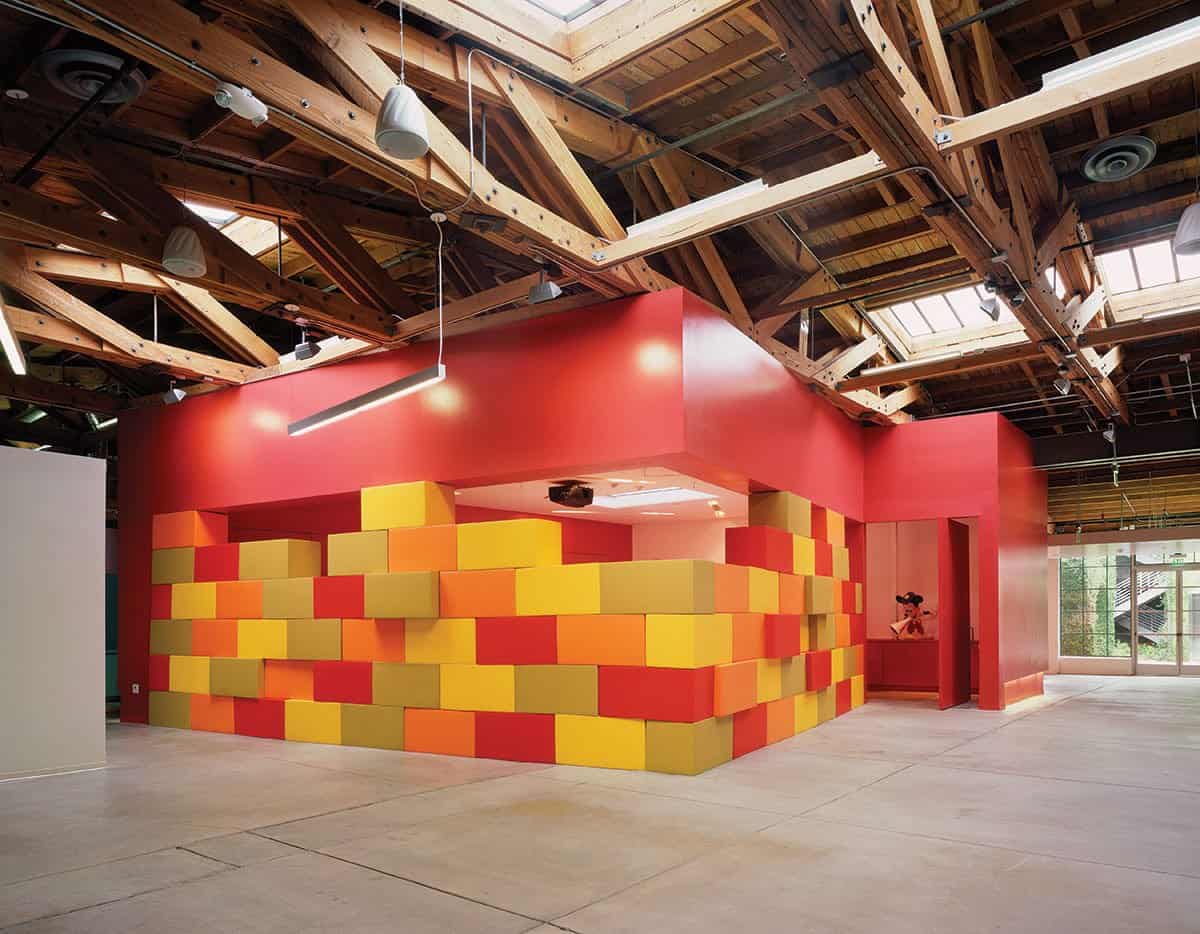 Quinze & Milan projectinrichting in Disney Store Headquarters, Pasadena, California, USA