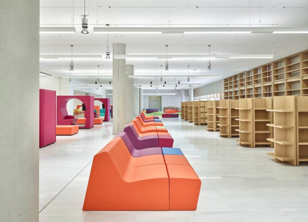 Quinze & Milan projectinrichting in Stavros Niarchos Foundation Cultural Center, Athens, Greece