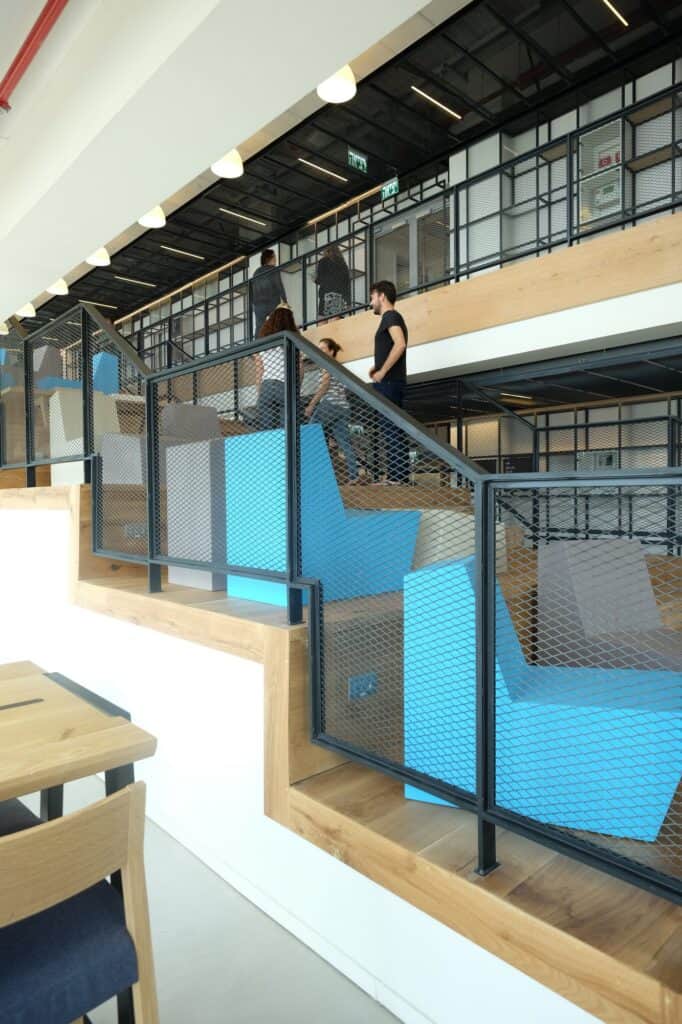 Quinze & Milan projectinrichting in Waze / Google Headquarters, Tel Aviv, Israel